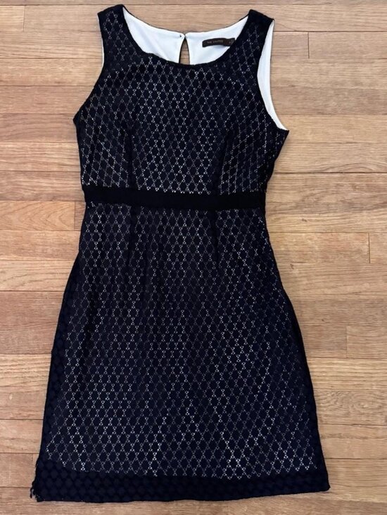 Dresses & Skirts - Knee Length Lattice Lace